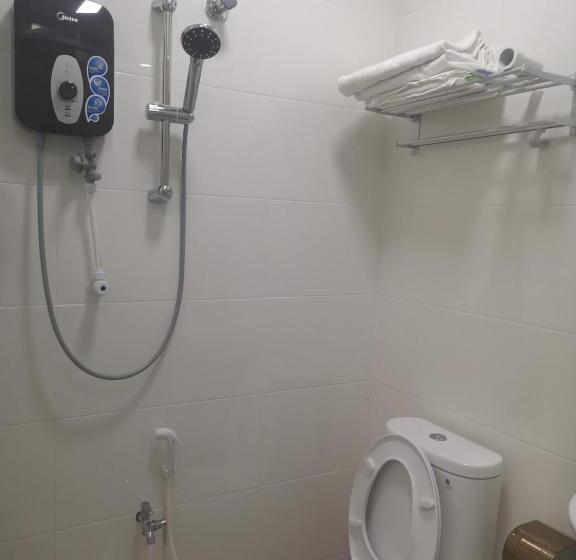 デラックスの４人部屋, Home Inn