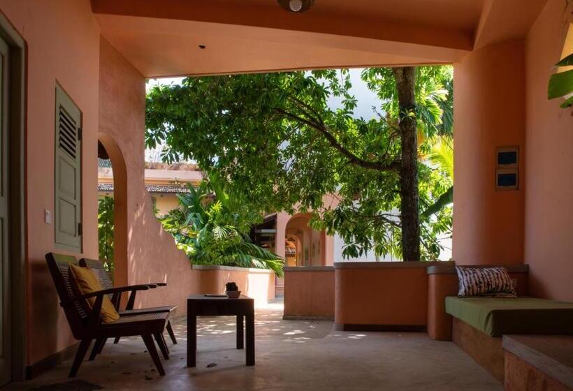 Четырехместный Номер Стандарт с Балконом, Casa Maria