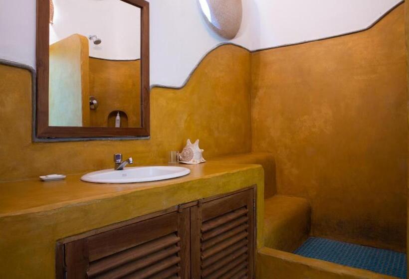 Четырехместный Номер Стандарт с Балконом, Casa Maria