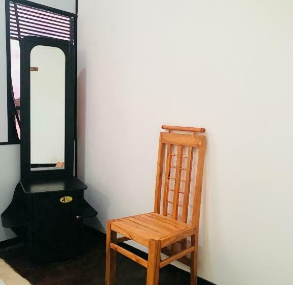 スタンダードルーム, Lake City Resort Anuradhapura