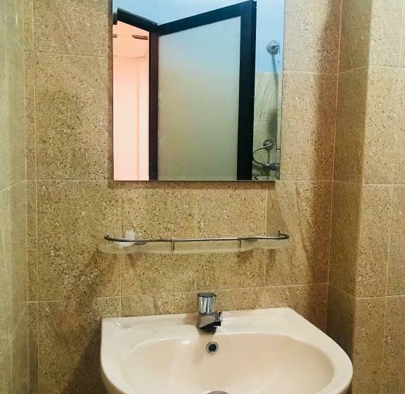ファミリールーム, Lake City Resort Anuradhapura