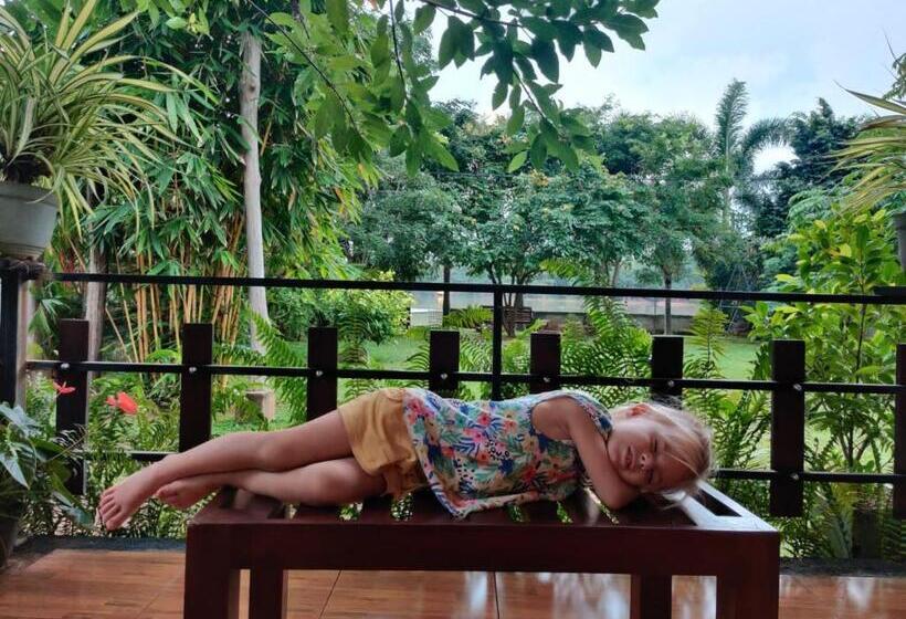 اتاق لوکس, Shashin Lake Resort