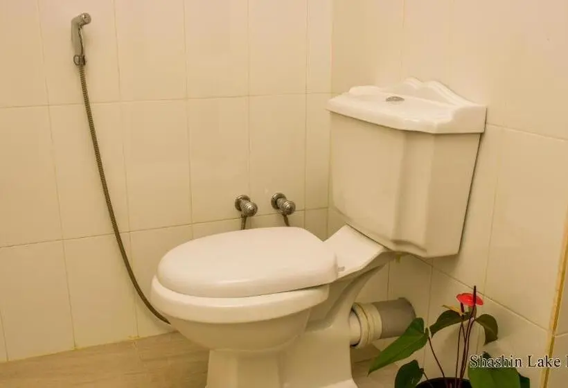 Deluxe Kolmen Hengen Huone, Shashin Lake Resort