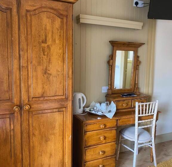 غرفة قياسية ثلاثية, Dulrush Lodge Guest House, Restaurant And Self Catering