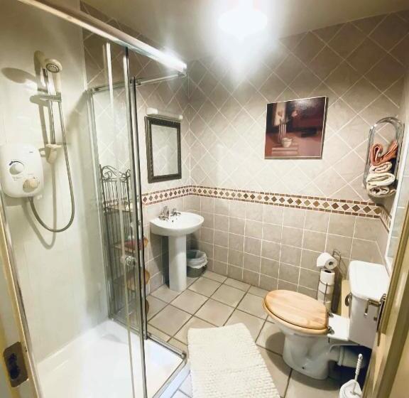 غرفة ديلوكس ثلاثية, Dulrush Lodge Guest House, Restaurant And Self Catering