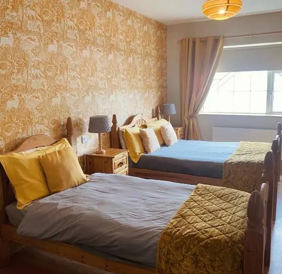 デラックストリプルルーム, Dulrush Lodge Guest House, Restaurant And Self Catering