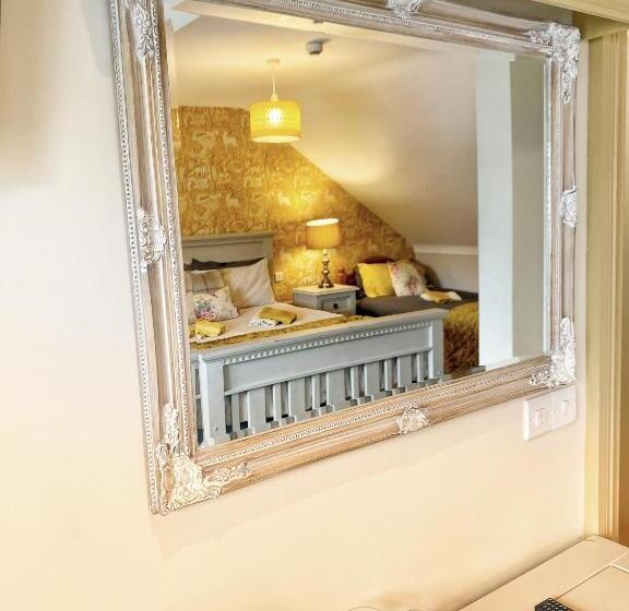 Семейный Номер Deluxe, Dulrush Lodge Guest House, Restaurant And Self Catering