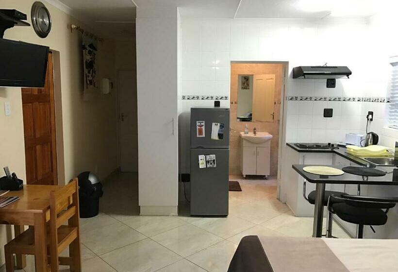 غرفة قياسية ثلاثية, Amber Bed And Breakfast, South Africa