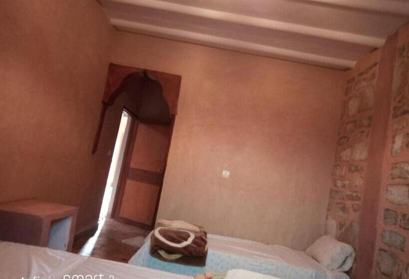 スタンダードトリプルルーム, Dar Zara