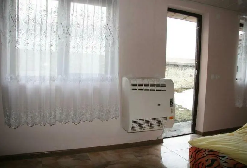 اتاق استاندارد, Maia's Guest House Gergeti