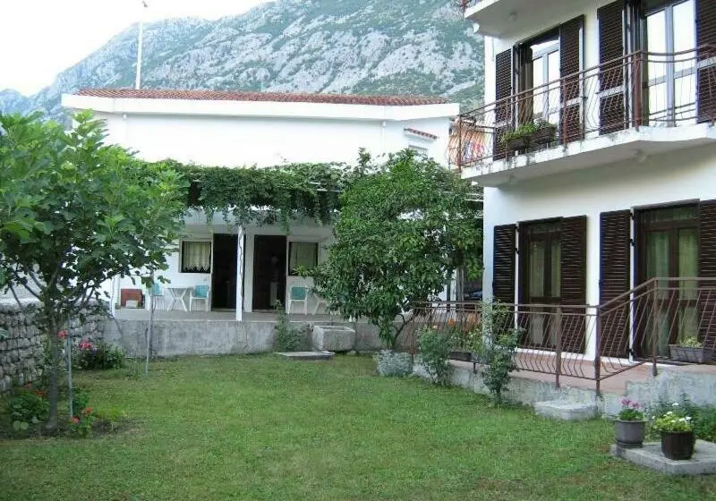 آپارتمان 1 خوابه با چشمانداز باغ, Rooms & Apartments Vukasović