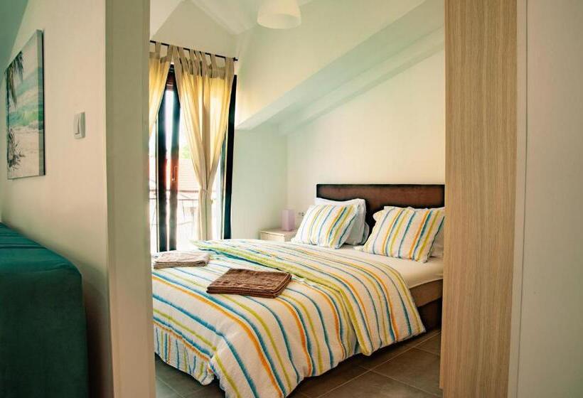 سوییت با چشم‌انداز دریا, Rooms & Apartments Vukasović