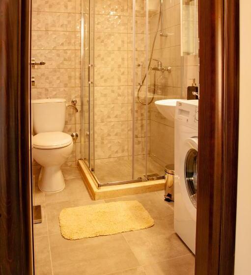 سوییت با چشم‌انداز دریا, Rooms & Apartments Vukasović