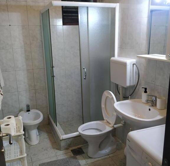 آپارتمان 1 خوابه با چشم‌انداز باغ, Rooms & Apartments Vukasović