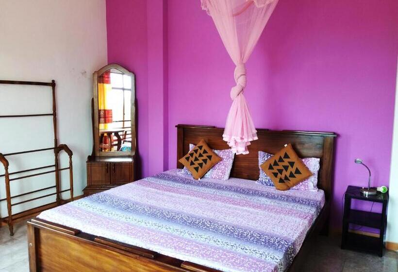 חדר דלוקס נוף לים, Saga Home