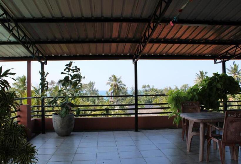 غرفة قياسية مطلّة علي البحر, Saga Home