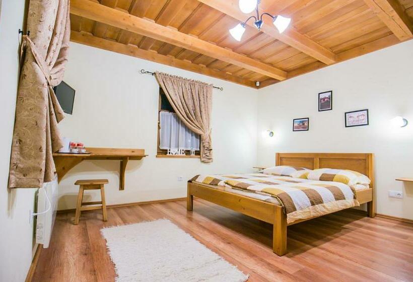 Номер Стандарт, Tóth Vendégház és Apartmanház újfehértó