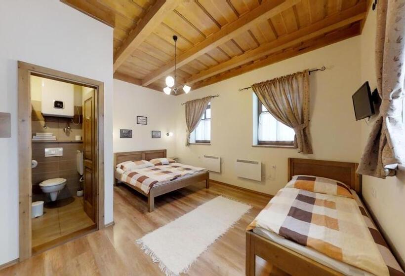 디럭스 트리플 룸, Tóth Vendégház és Apartmanház újfehértó