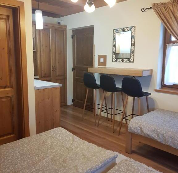 1ベッドルームのデラックスアパートメント, Tóth Vendégház és Apartmanház újfehértó