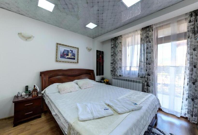 标准间带阳台, Villa Koko Hills