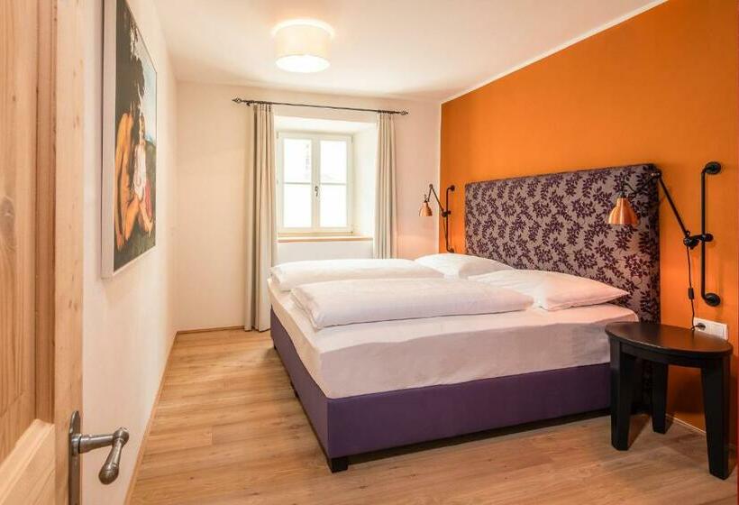 דירת חדר סופריור, Residence Traube