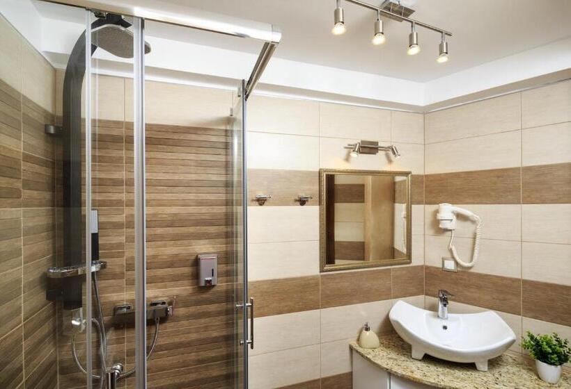 استودیوی استاندارد, Style Residence