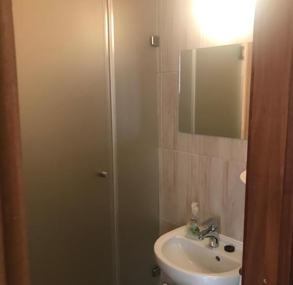 חדר סטנדרט יחיד, Taverna Panzió