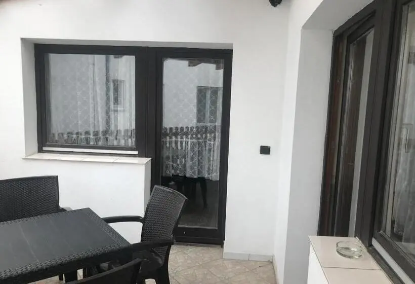 اتاق استاندارد یک نفره, Taverna Panzió
