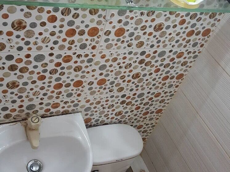 اتاق استاندارد, Center Parkway Pension House