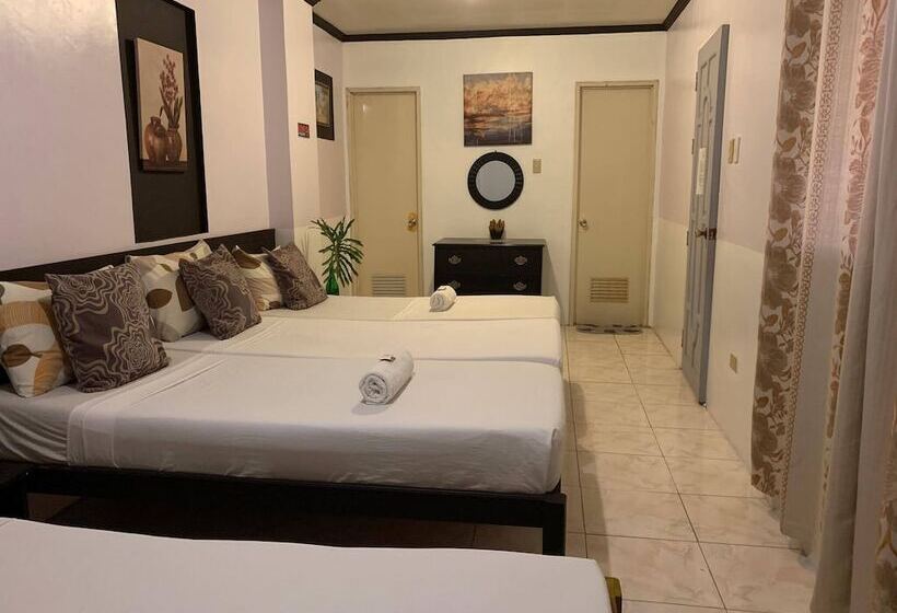 اتاق خانوادگی, Center Parkway Pension House