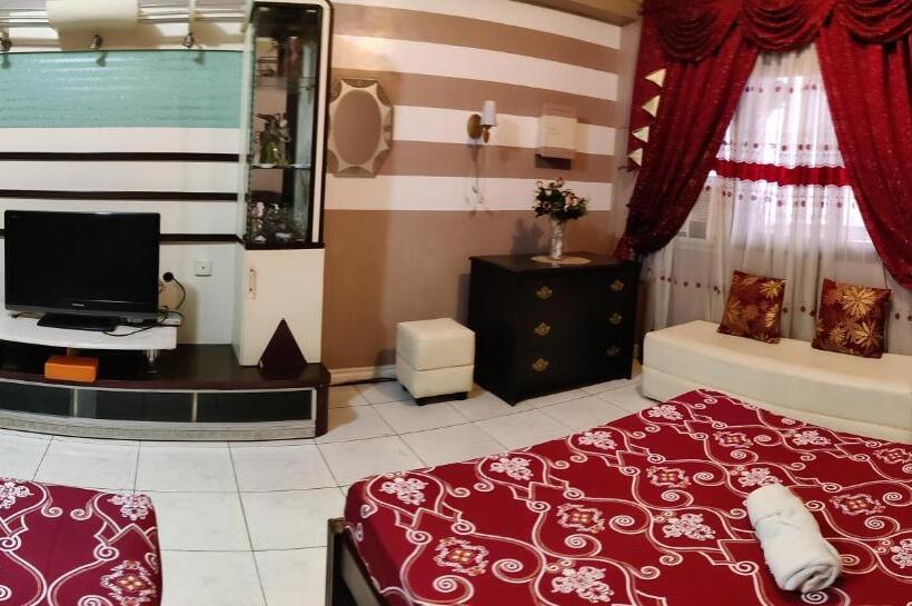 سوئیت با بالکن, Center Parkway Pension House