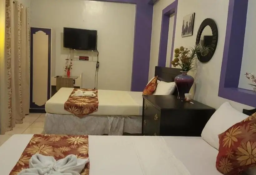 デラックスの４人部屋, Center Parkway Pension House