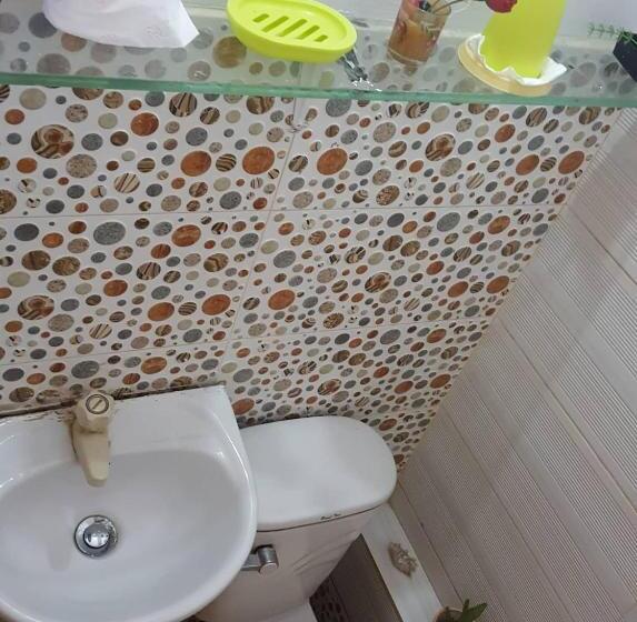 اتاق استاندارد, Center Parkway Pension House