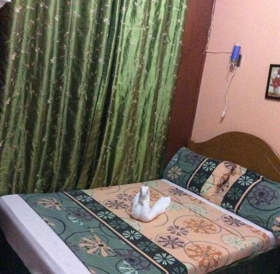 اتاق استاندارد, Center Parkway Pension House