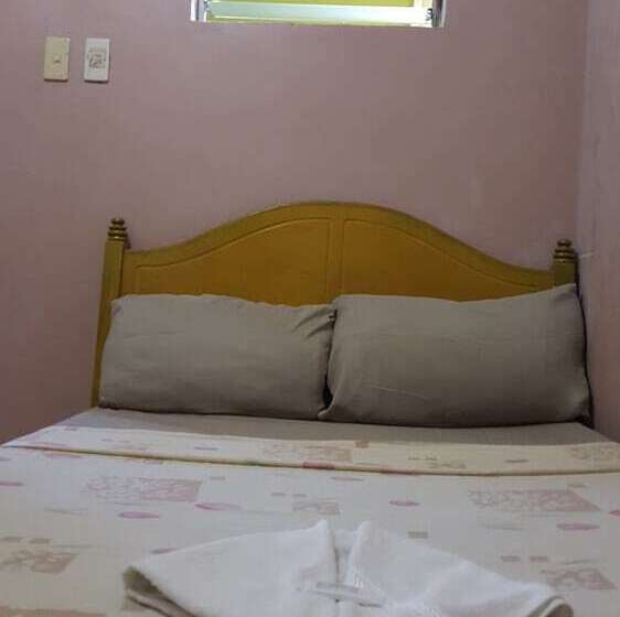 اتاق استاندارد, Center Parkway Pension House