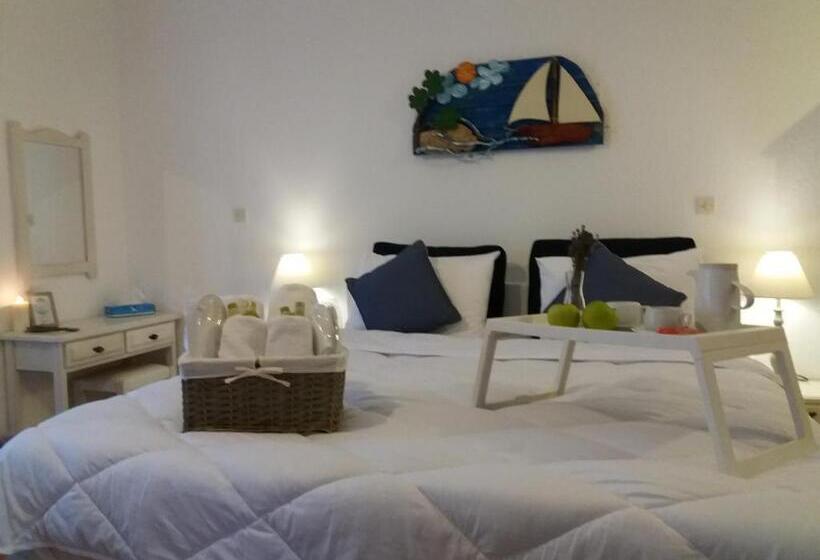 سوییت با چشمانداز باغ, Anofli Suites