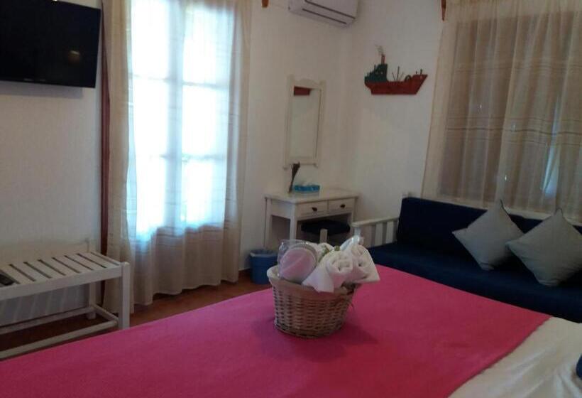 Полулюкс Вид на Бассейн, Anofli Suites