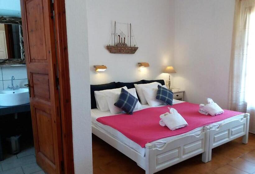 Полулюкс Одноместный с Террасой, Anofli Suites