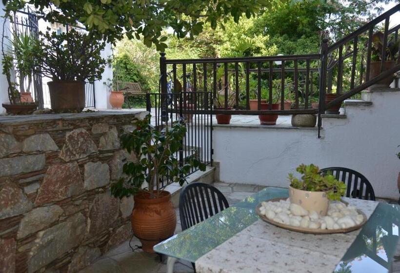 سوییت لوکس, Anofli Suites