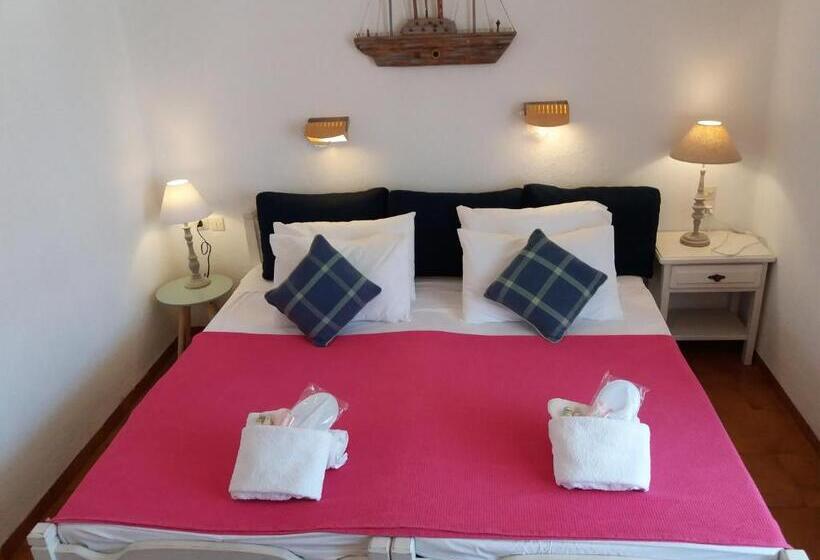 Полулюкс Одноместный с Террасой, Anofli Suites