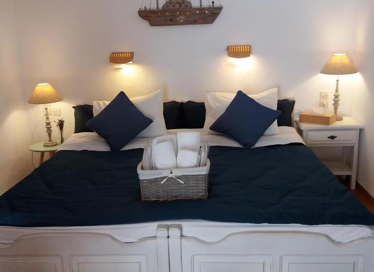 سوئیت جونیور با تراس, Anofli Suites