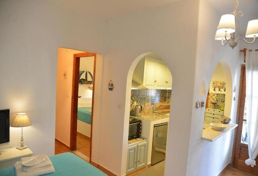 سوییت لوکس, Anofli Suites