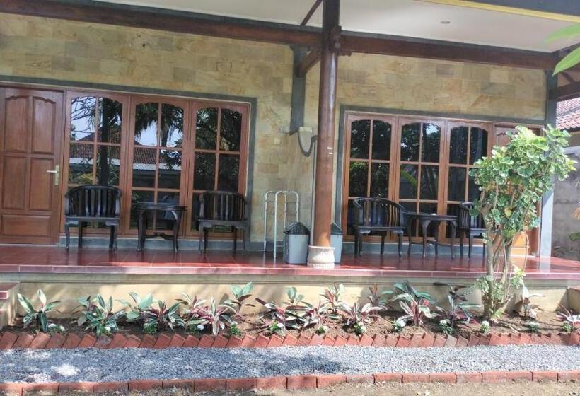 Номер Deluxe, Bayumantra Bungalows