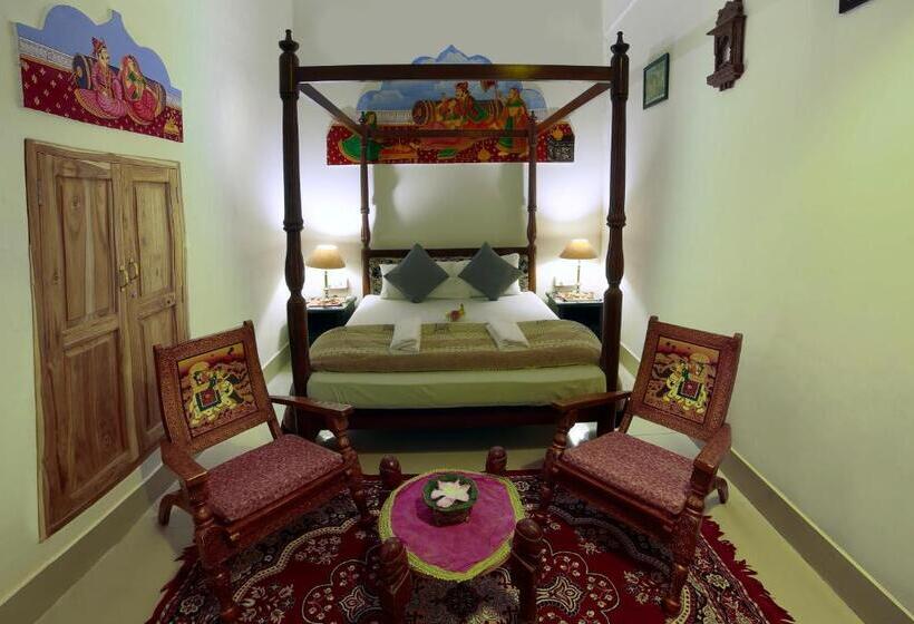 اتاق لوکس با تخت بزرگ, Jewel Palace Haweli