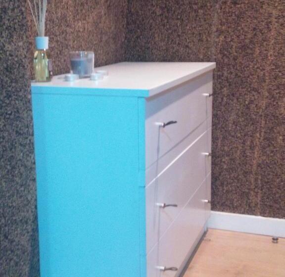 اتاق اکونومی, Jualis Guest House