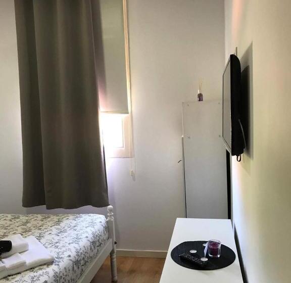 اتاق سوپریور با چشم‌انداز باغ, Jualis Guest House