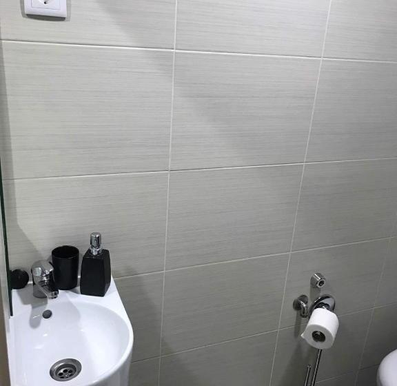 اتاق سوپریور با چشم‌انداز باغ, Jualis Guest House