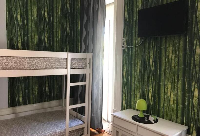 اتاق سوپریور خانوادگی, Jualis Guest House