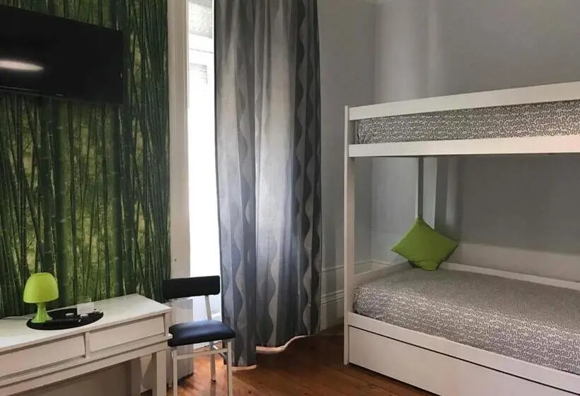 اتاق سوپریور خانوادگی, Jualis Guest House