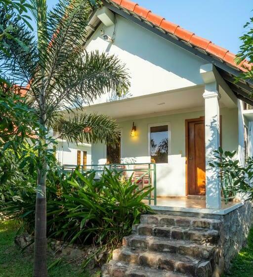 بنجلو ديلوكس, Kep Bungalows